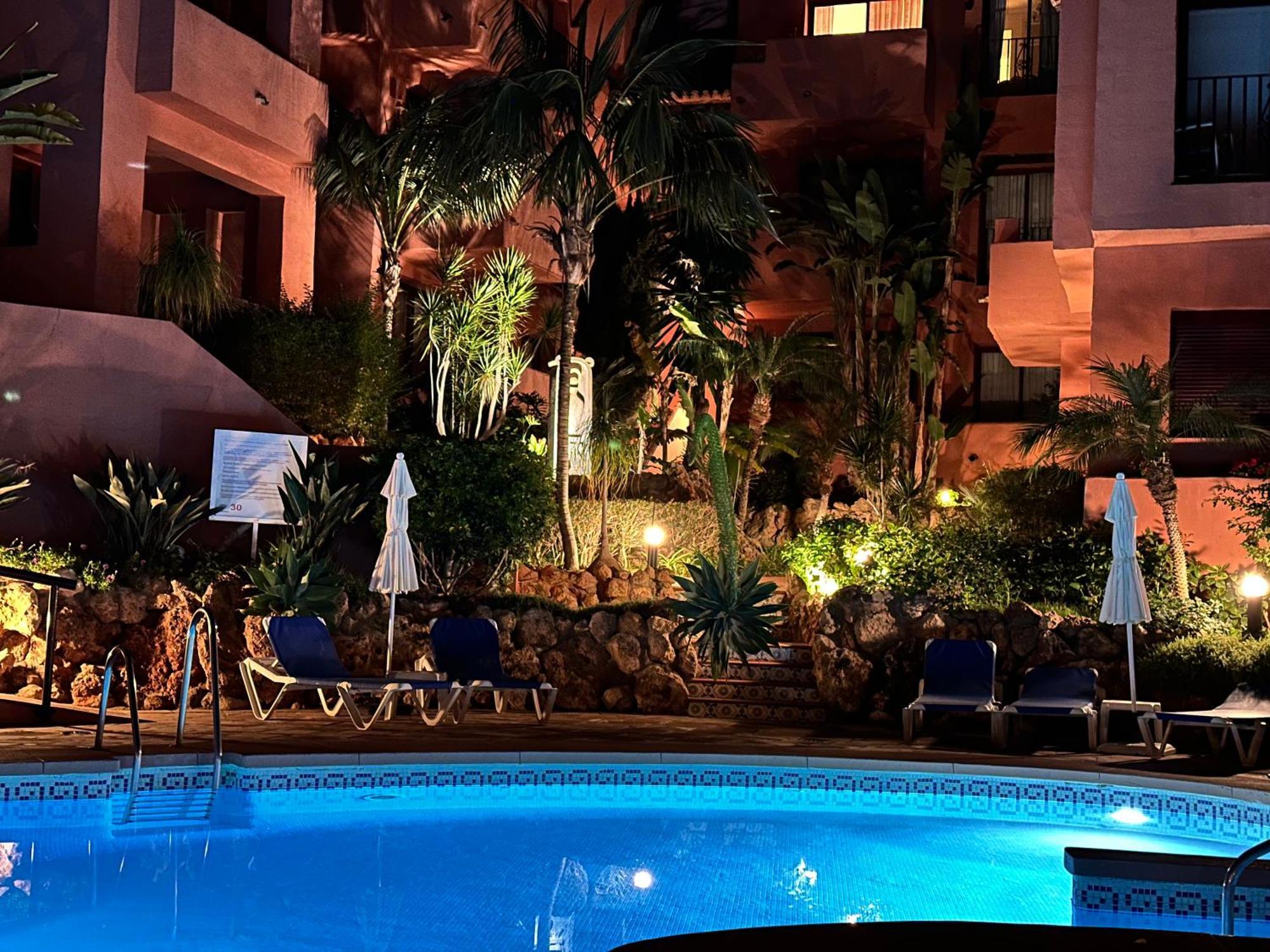 Xpce D Carlos Gardens Apartment Marbella Exteriör bild